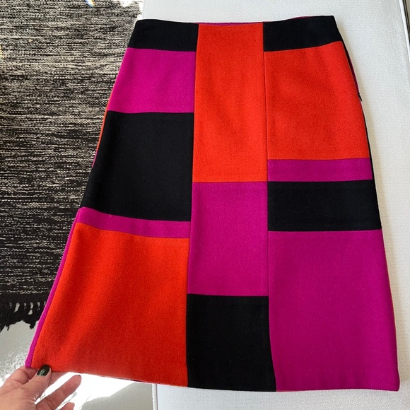 Club Monaco (2) wool colour-block knee-length skirt: pink, orange & black. - Picture 2 of 13